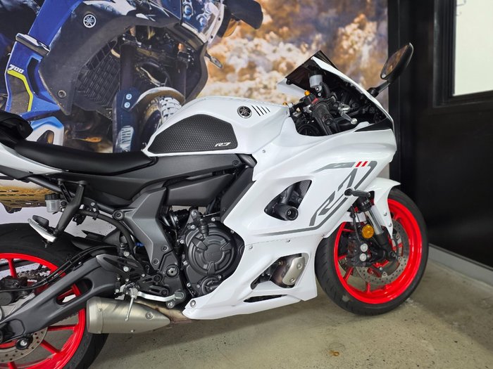 2023 Yamaha YZF-R7LA WHITE
