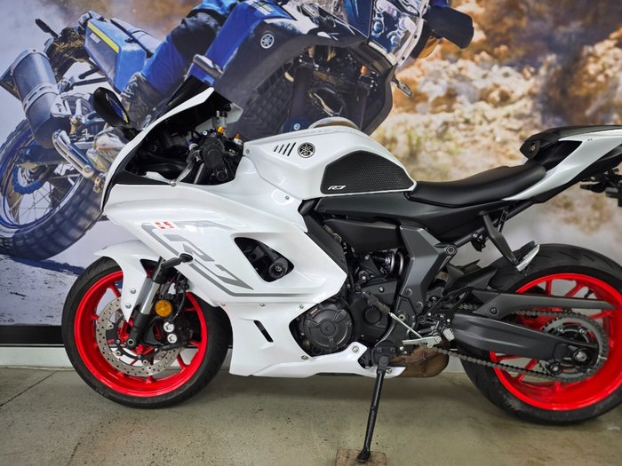 2023 Yamaha YZF-R7LA WHITE