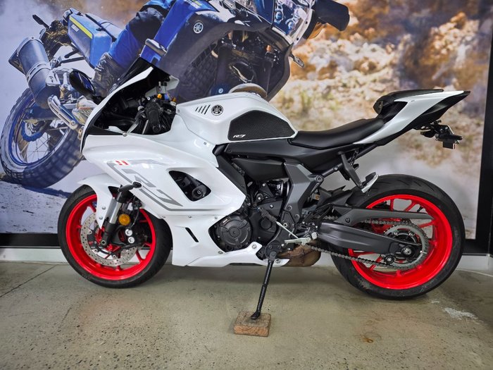 2023 Yamaha YZF-R7LA WHITE