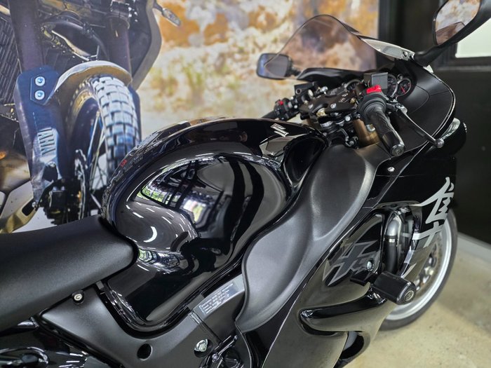 2019 Suzuki GSX1300RA (HAYABUSA) BLACK