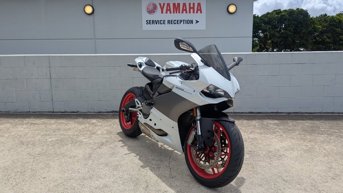 2014 DUCATI 899 PANIGALE White