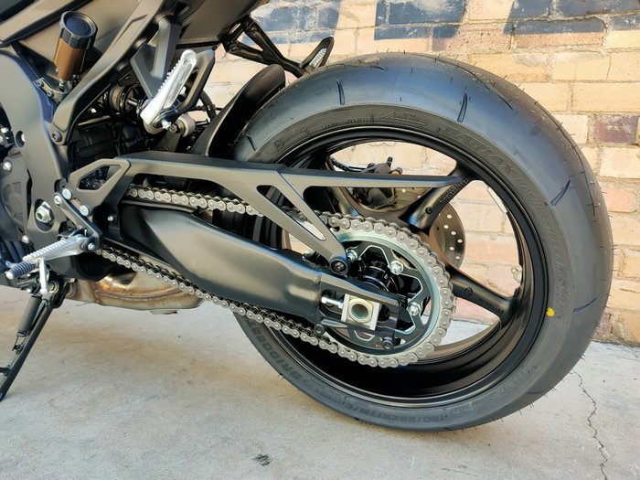 2025 YAMAHA YZF-R9 ROAD BLACK