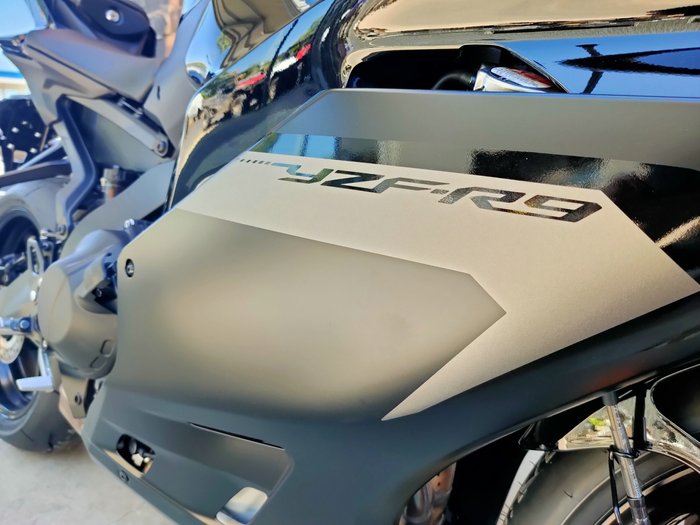 2025 YAMAHA YZF-R9 ROAD BLACK