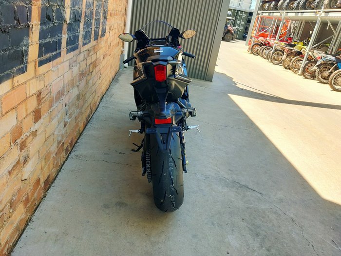 2025 YAMAHA YZF-R9 ROAD BLACK