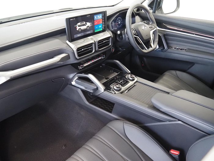 2025 LDV D90 Executive