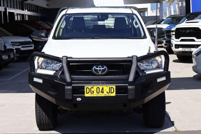 2022 Toyota Hilux SR