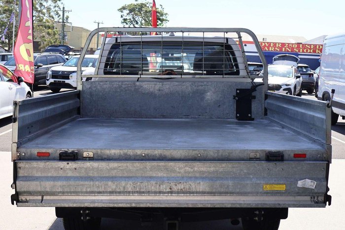 2022 Toyota Hilux SR