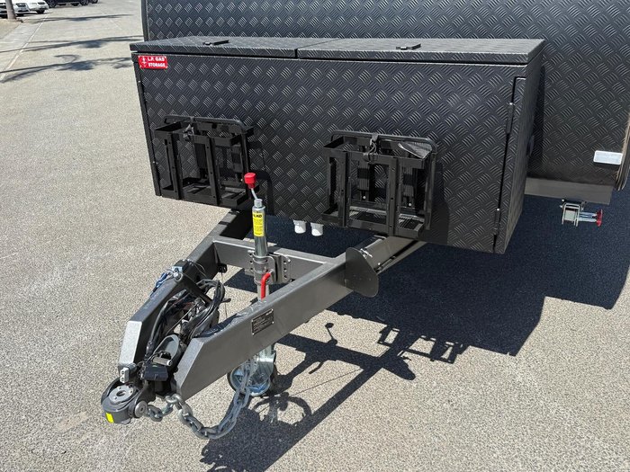 2025 New Age Caravans 18' Manta Ray Expedition