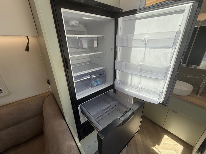 2025 New Age Caravans 18' Manta Ray Expedition