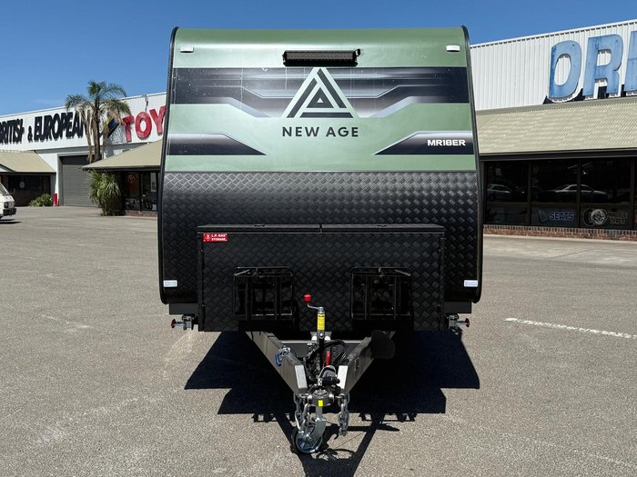 2025 New Age Caravans 18' Manta Ray Expedition