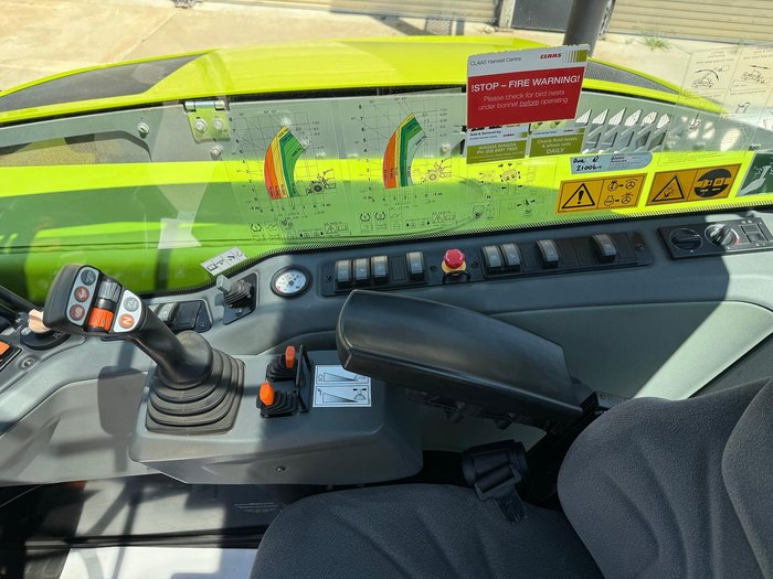 2020 CLAAS Scorpion 746