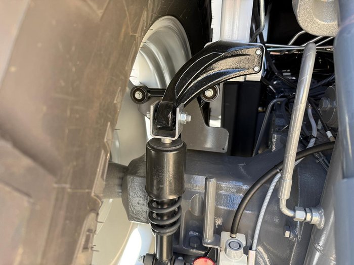 0 Massey Ferguson 7S.145 Dyna-6