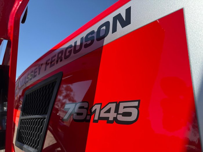 0 Massey Ferguson 7S.145 Dyna-6