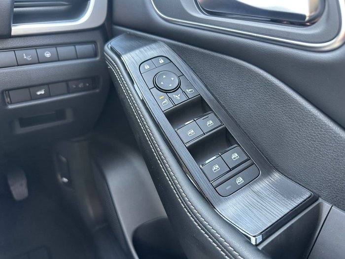 2025 Nissan X-TRAIL TI