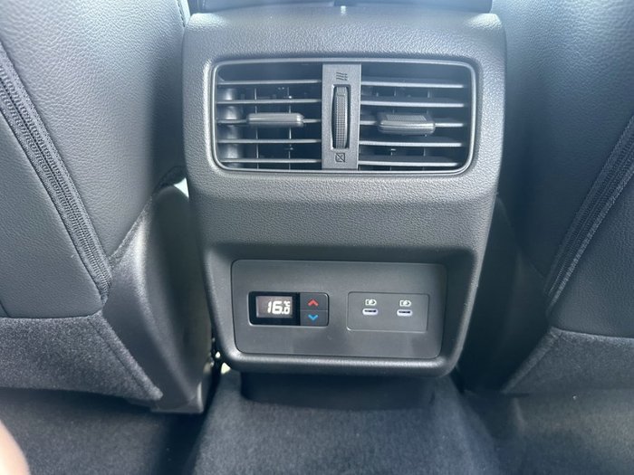 2025 Nissan X-TRAIL TI