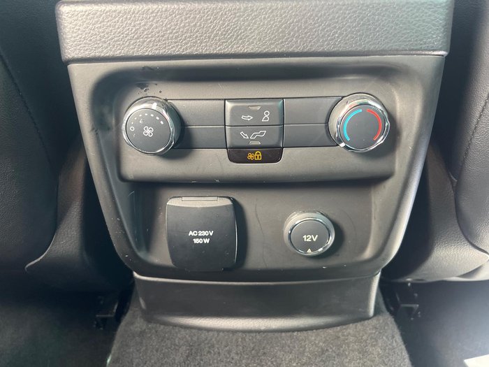 2020 Ford Everest Sport