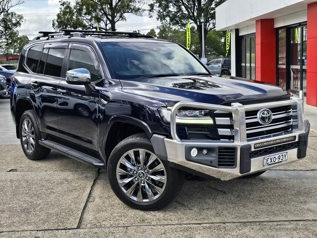 2023 Toyota Landcruiser LC300 Sahara ZX (4x4)