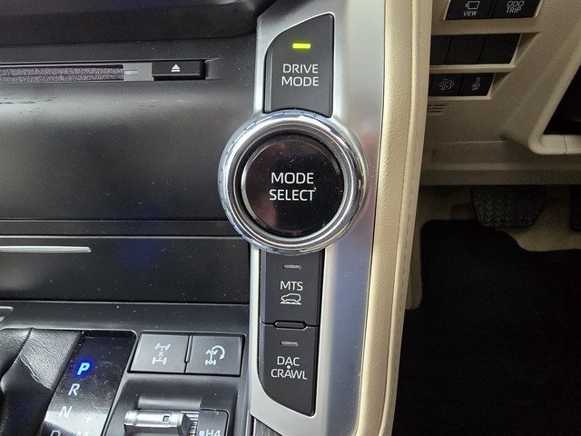 2023 Toyota Landcruiser LC300 Sahara ZX (4x4)