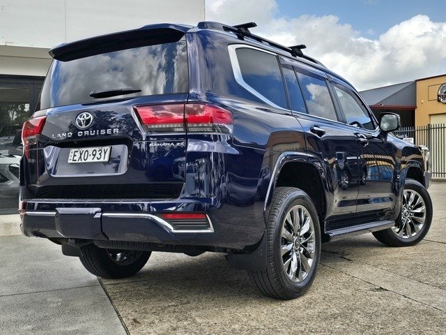 2023 Toyota Landcruiser LC300 Sahara ZX (4x4)