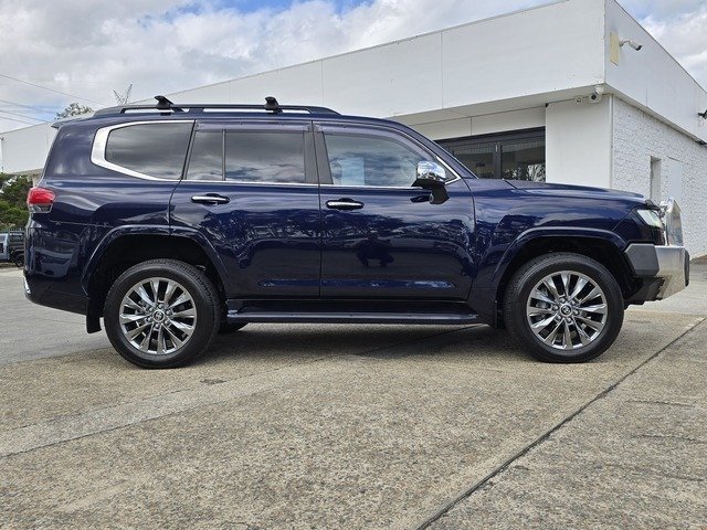 2023 Toyota Landcruiser LC300 Sahara ZX (4x4)