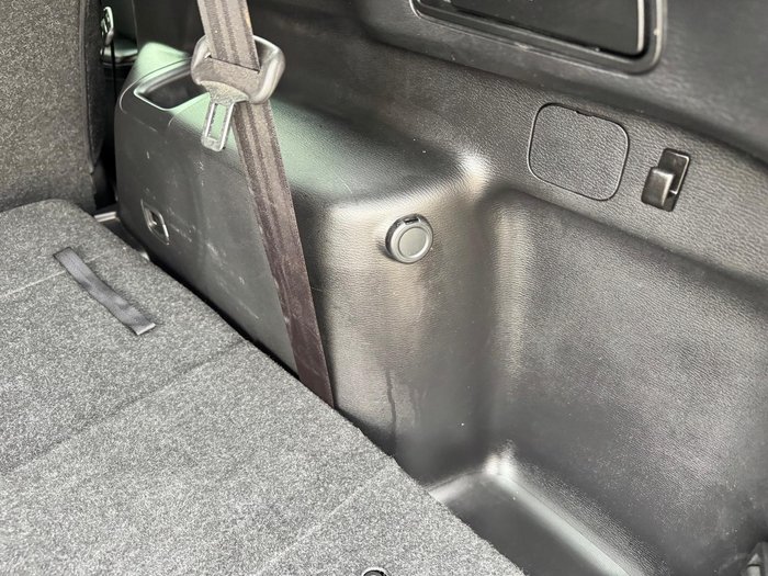 2021 Mitsubishi Outlander LS