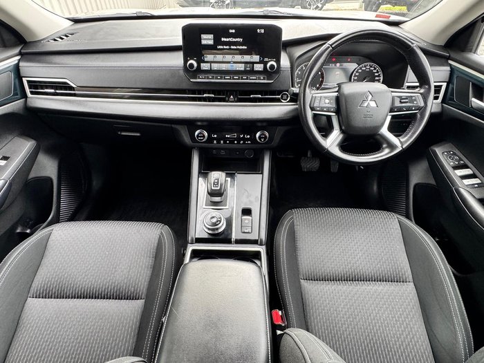 2021 Mitsubishi Outlander LS