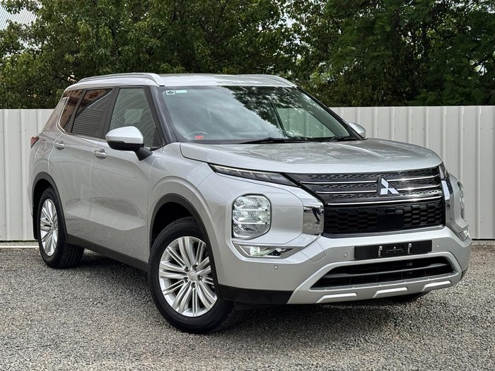2021 Mitsubishi Outlander LS