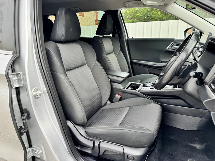 2021 Mitsubishi Outlander LS