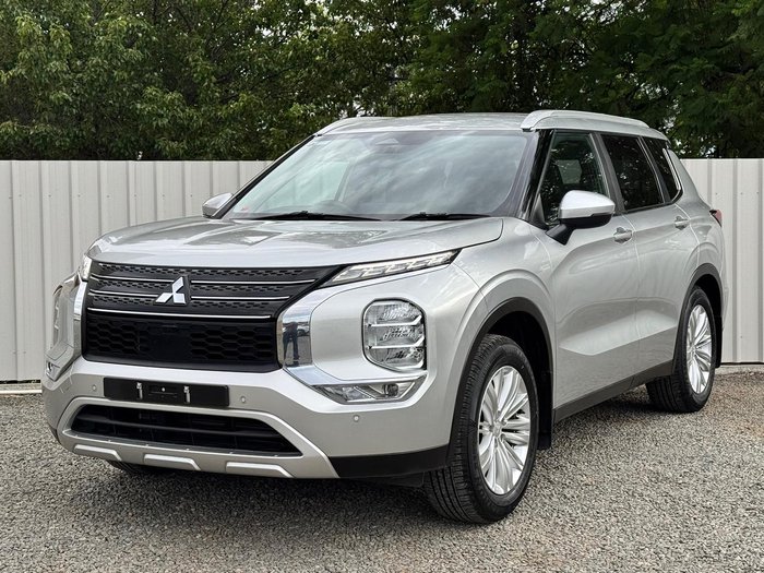 2021 Mitsubishi Outlander LS