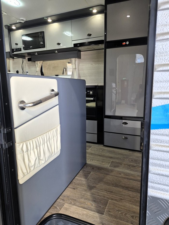 2021 Domain Wedgetail Hybrid