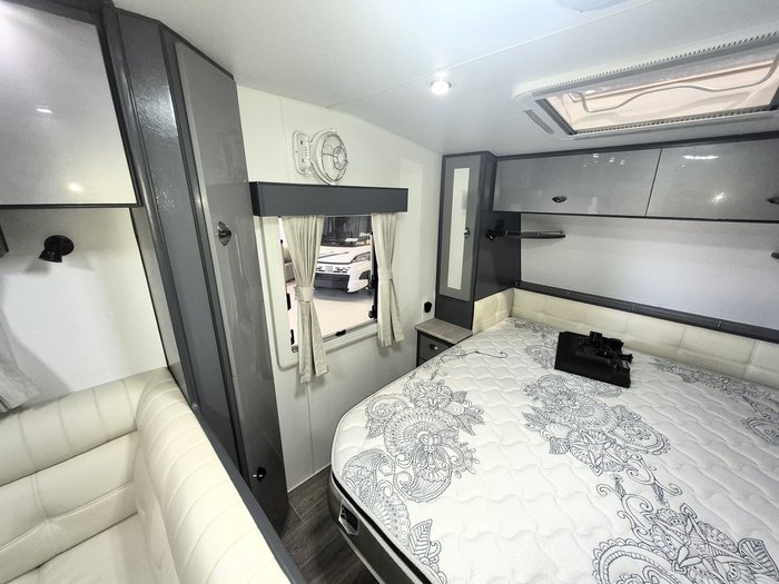 2021 Domain Wedgetail Hybrid