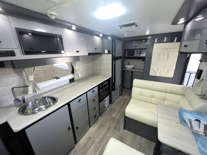 2021 Domain Wedgetail Hybrid