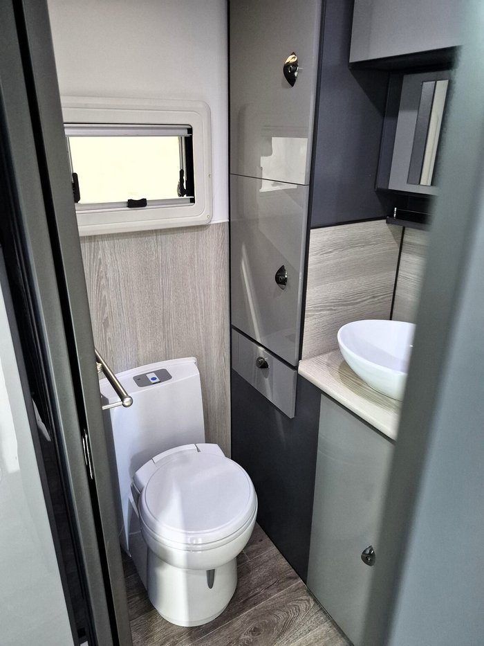 2021 Domain Wedgetail Hybrid