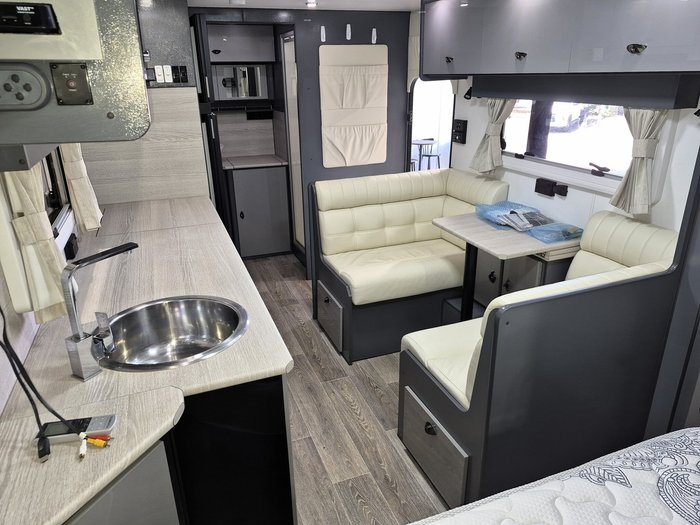 2021 Domain Wedgetail Hybrid