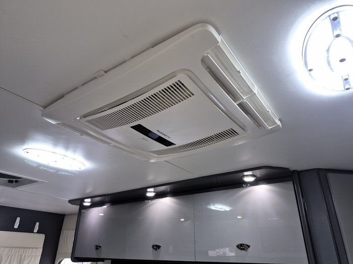 2021 Domain Wedgetail Hybrid