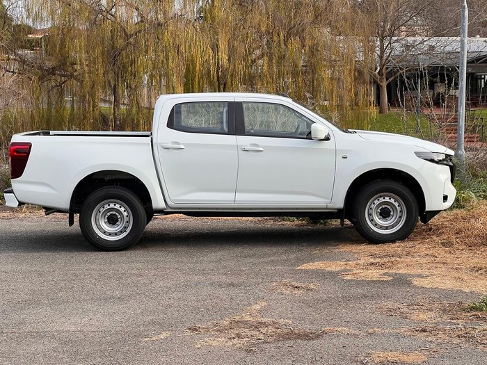 2025 Mazda BT-50 XS