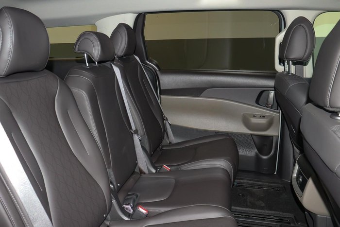 2025 Kia Carnival Sport+