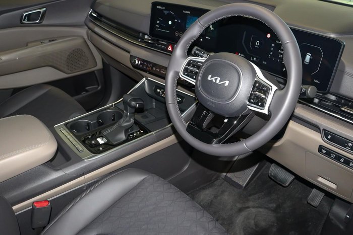 2025 Kia Carnival Sport+