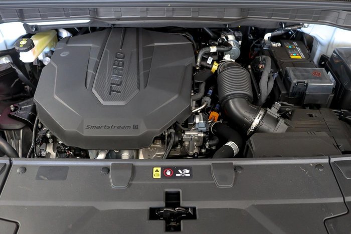 2025 Kia Carnival Sport+