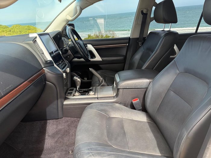 2016 Toyota Landcruiser VX