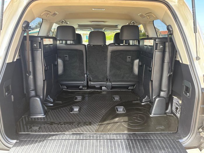 2016 Toyota Landcruiser VX