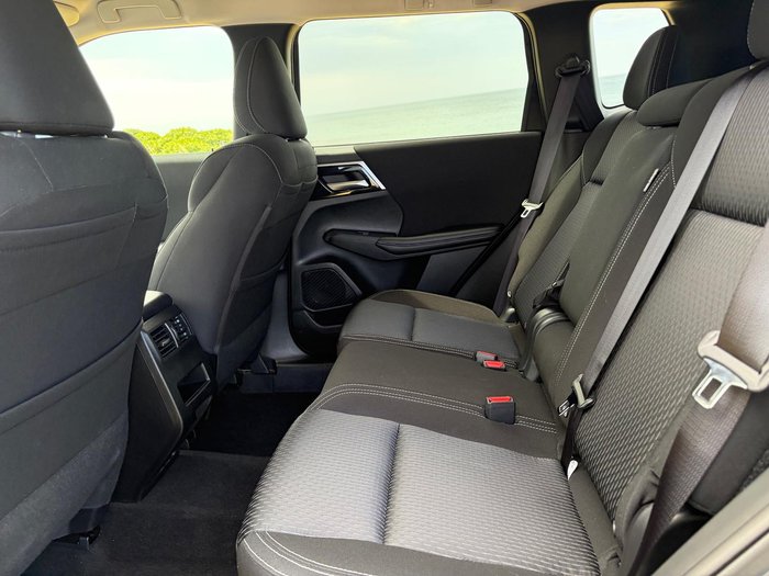 2024 Mitsubishi Outlander LS