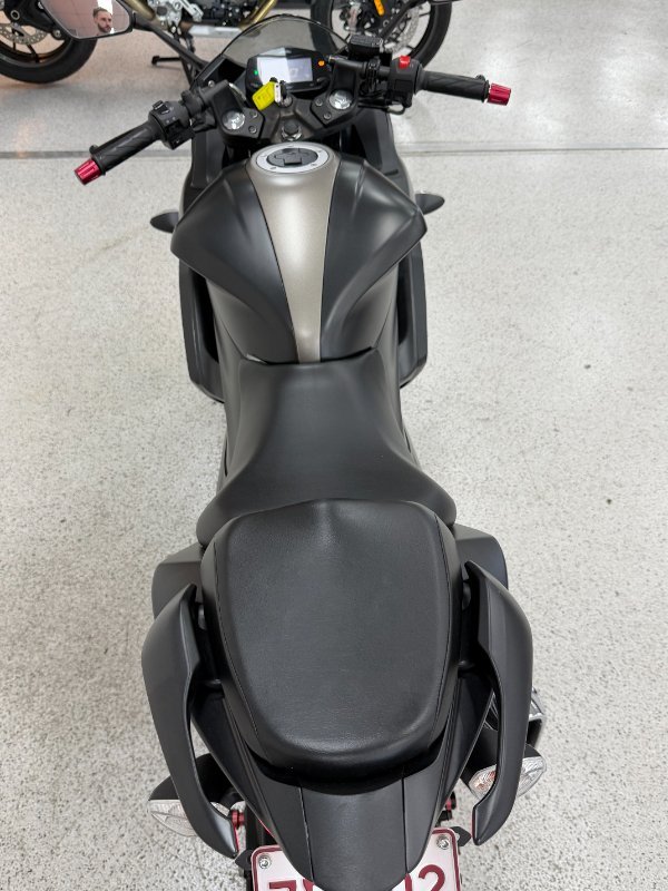 2023 Suzuki GIXXER SF Black