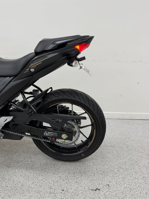 2023 Suzuki GIXXER SF Black