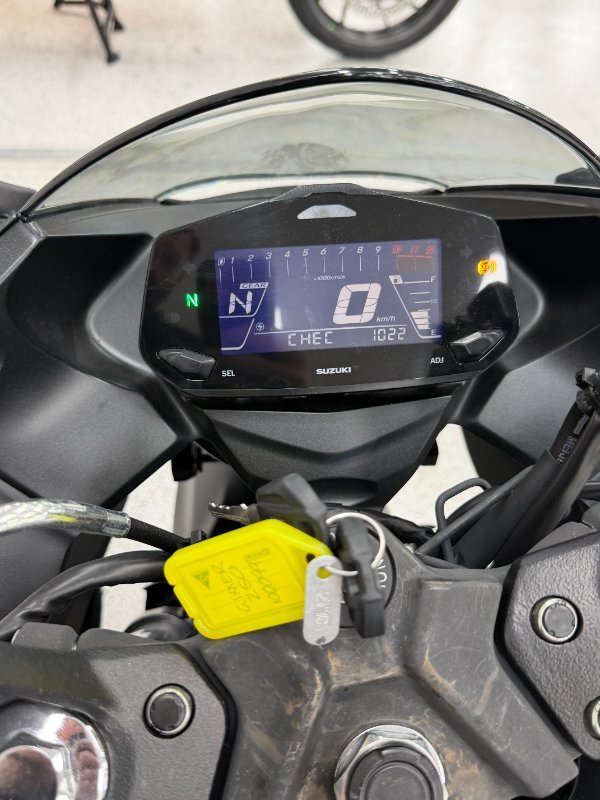 2023 Suzuki GIXXER SF Black