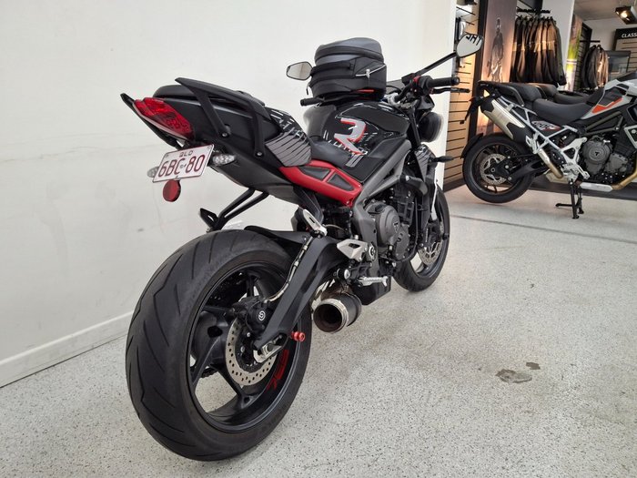2022 Triumph STREET TRIPLE R Black