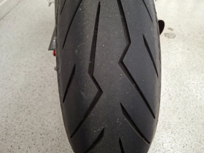 2022 Triumph STREET TRIPLE R Black