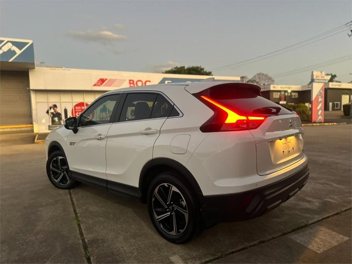 2024 Mitsubishi Eclipse Cross PHEV ES