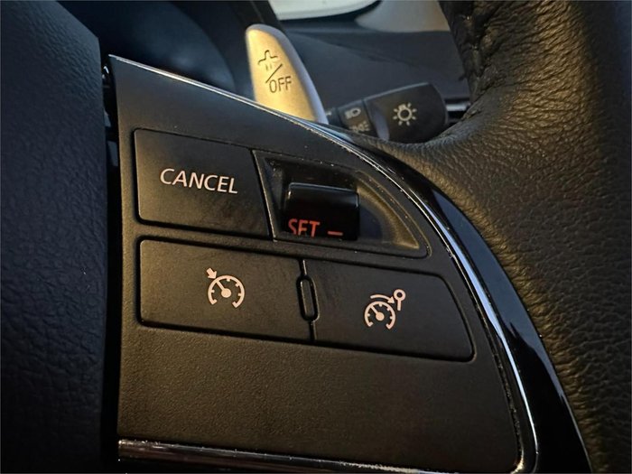 2024 Mitsubishi Eclipse Cross PHEV ES