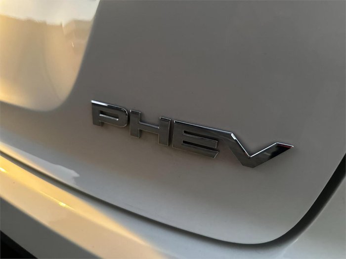 2024 Mitsubishi Eclipse Cross PHEV ES